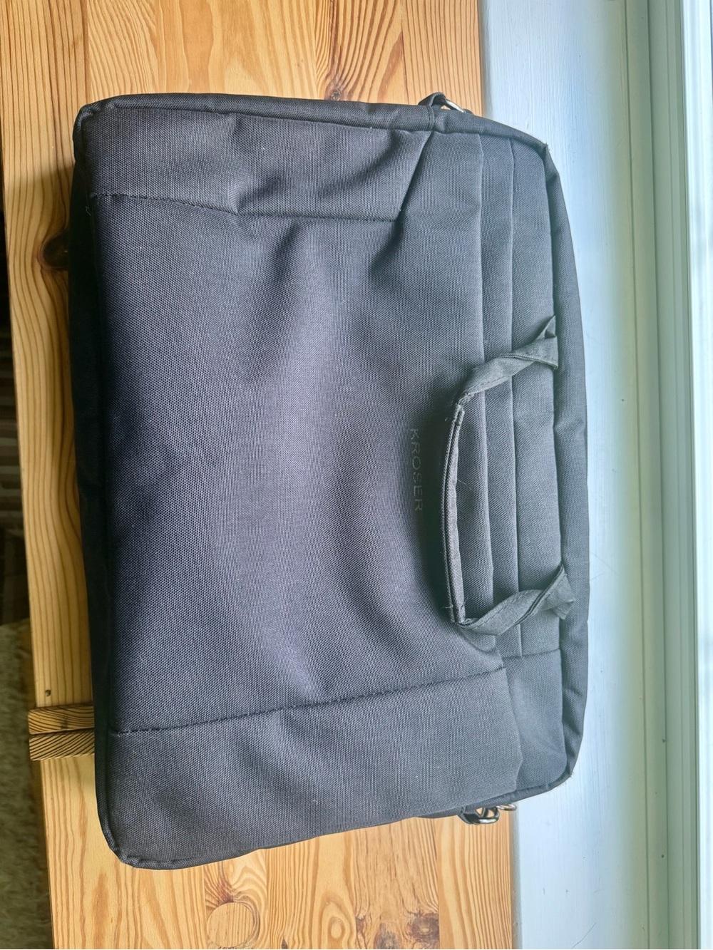 Black Laptop Case for Women - Sleek Protective Carry